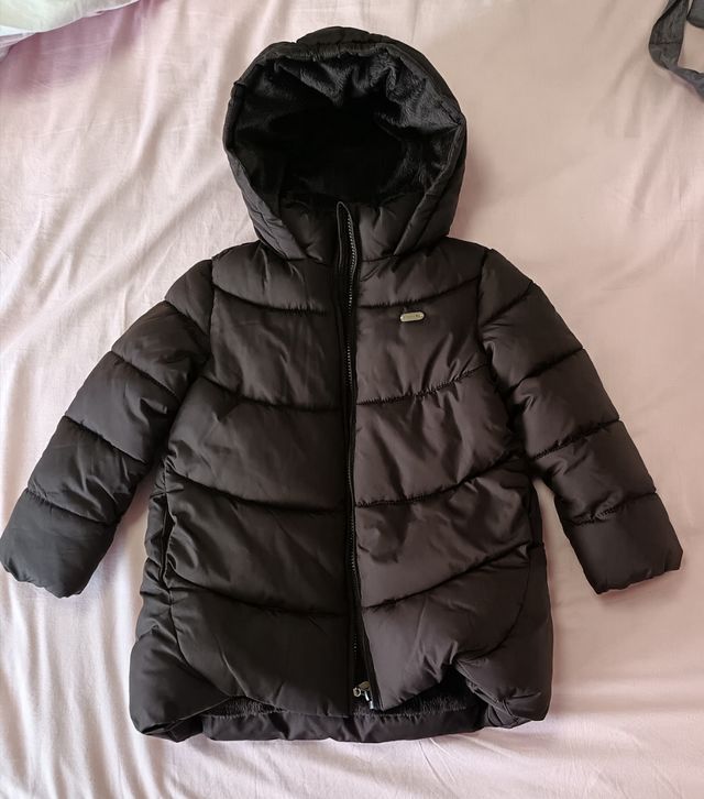 Abrigo niña. Marrón