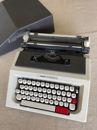 Maquina de escribir años 80