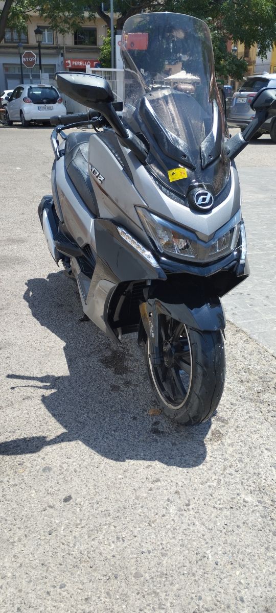 Moto Daelim XQ 2 300. ABS.