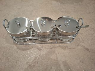 Contenitori multiuso marca AMC
