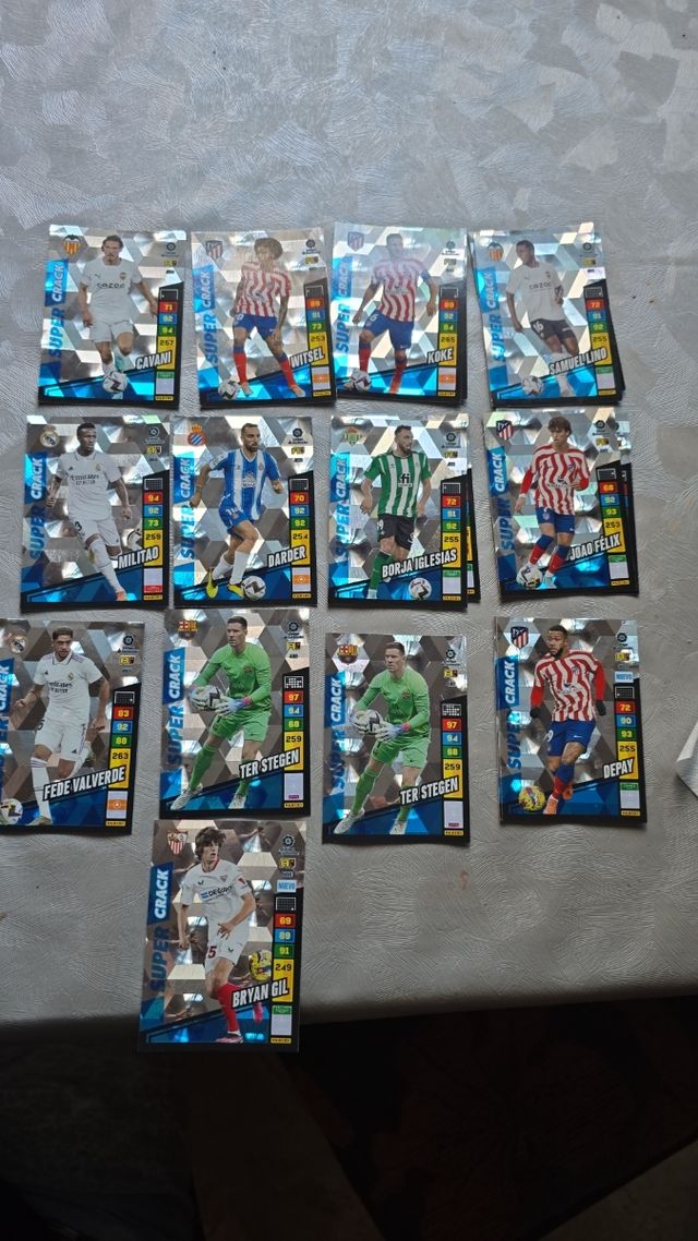 Cromos Adrenalyn 23-24 y 22-23 LaLiga