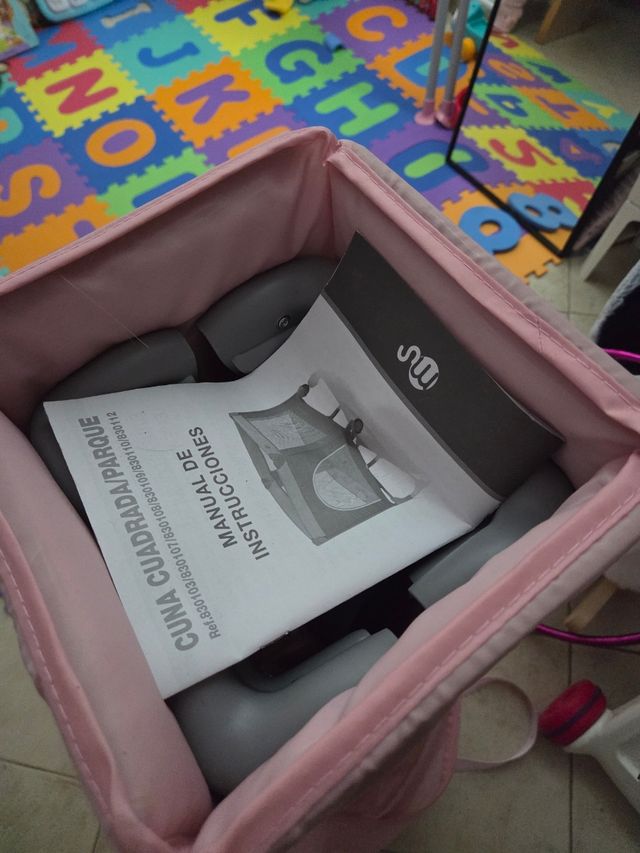 Parque infantil o cuna de viaje