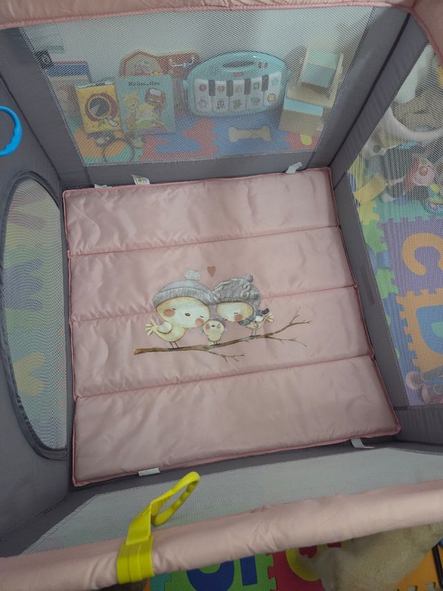 Parque infantil o cuna de viaje