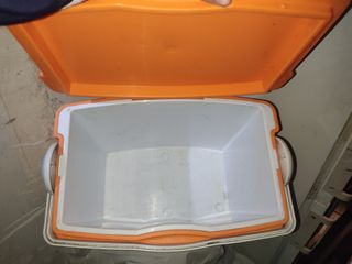 Nevera portátil naranja grande 