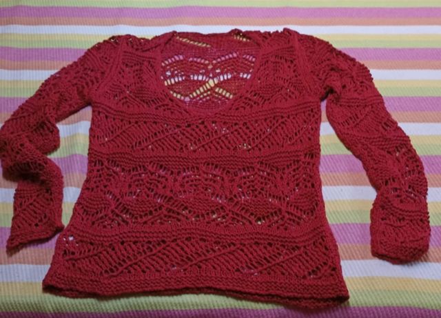 maglioncino rosso traforato