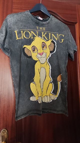 Camiseta Bershka Rey León - Talla 4