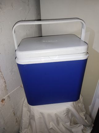 Nevera portátil azul para playa nueva 