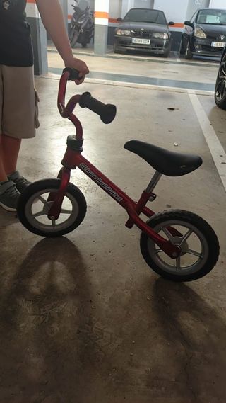Bicicleta sin pedales Chicco RedBullet