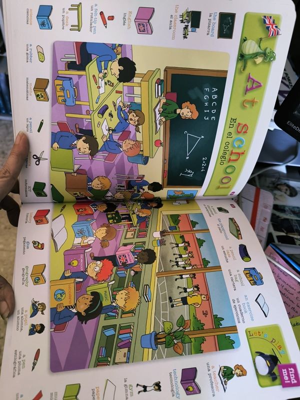 Mi primer diccionario de inglés (Primaria)