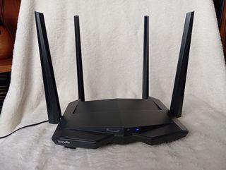 Router WiFi Tenda AC10 - Ruter Inalámbrico
