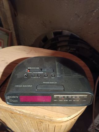 Radio despertador retro.