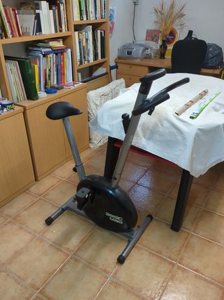 Bicicleta estática.
