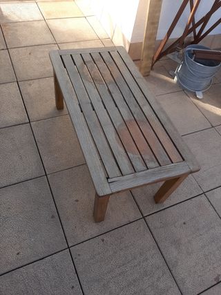 Mesita baja madera jardín