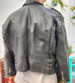 Cazadora cuero negra vintage