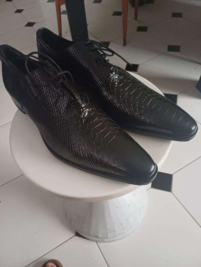 Mocasines negros de piel