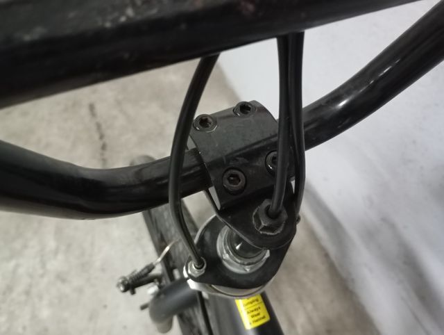 Bicicleta BMX 20 Avigo negra 