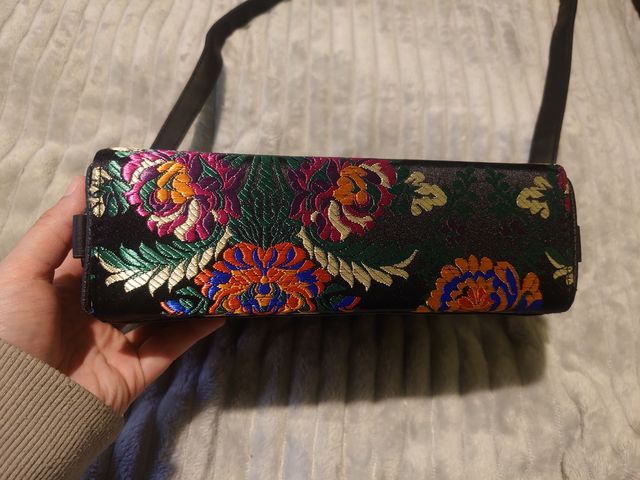 Bolso Primark negro flores