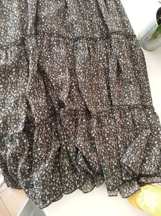 Falda larga flores forrada zara sm