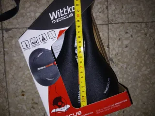 Sillín de trekking con espuma con.memori