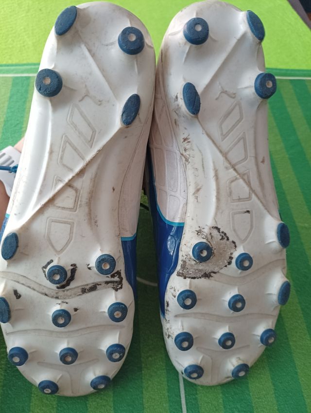 Botas de futebol Puma tamanho 34