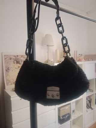 Bolso negro mango como de lana