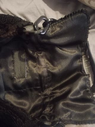 Bolso negro mango como de lana