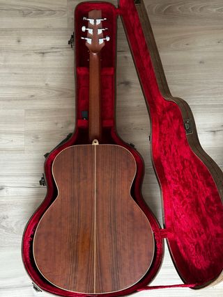 Guitarra Alhambra J2 Acústica.