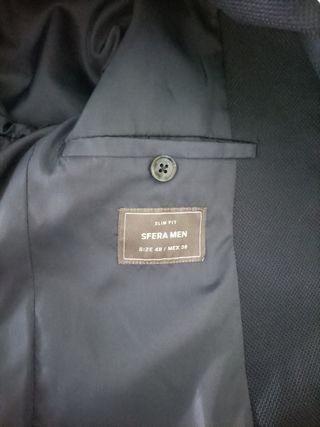 Chaqueta de hombre azul marino.