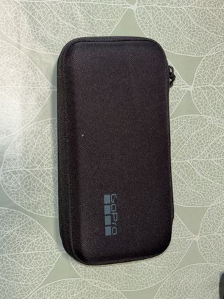GoPro Hero 10 +baterías y accesorios
