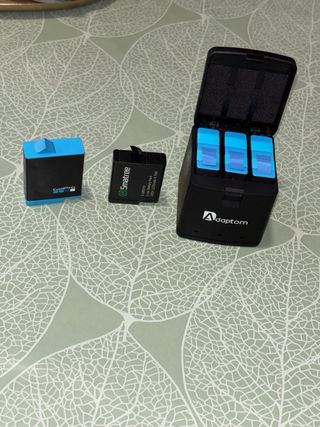 GoPro Hero 10 +baterías y accesorios