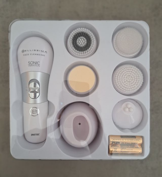 Imetec face cleansing