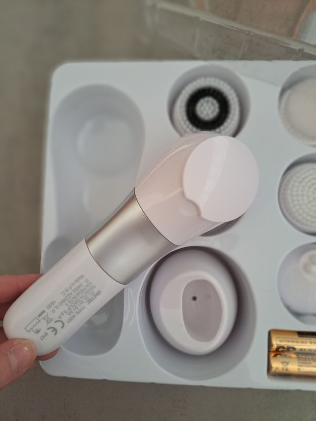 Imetec face cleansing