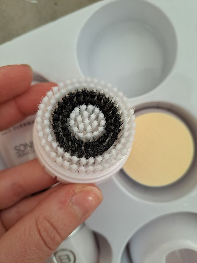 Imetec face cleansing