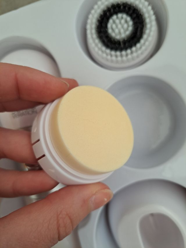 Imetec face cleansing