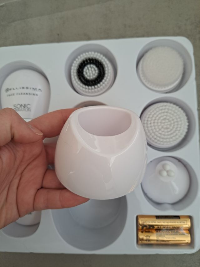 Imetec face cleansing