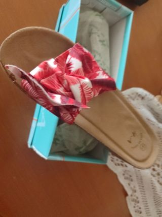 Sandalias verano rojas y beige - talla 41