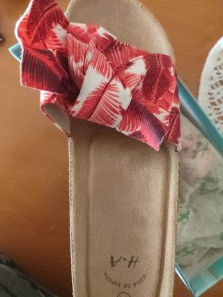 Sandalias verano rojas y beige - talla 41