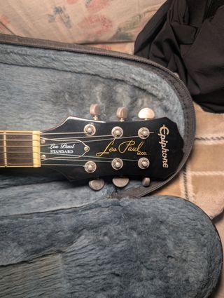 Epiphone Les Paul con pickups EMG