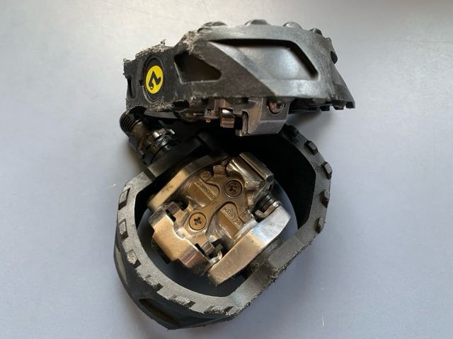 Zapatillas y Pedales Shimano