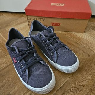 Zapatillas Levi’s Malibu hombre gris T44 nuevas