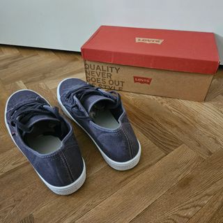Zapatillas Levi’s Malibu hombre gris T44 nuevas