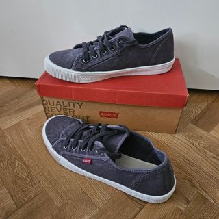Zapatillas Levi’s Malibu hombre gris T44 nuevas