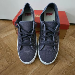 Zapatillas Levi’s Malibu hombre gris T44 nuevas