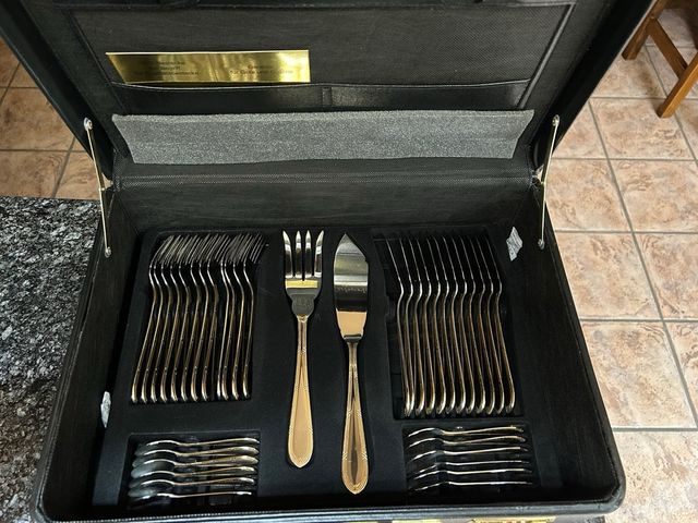 CUBERTERIA 113 PIEZAS