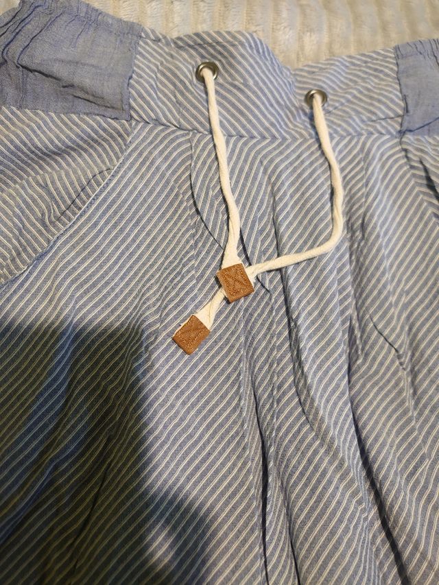 Falda Zara azul rayas