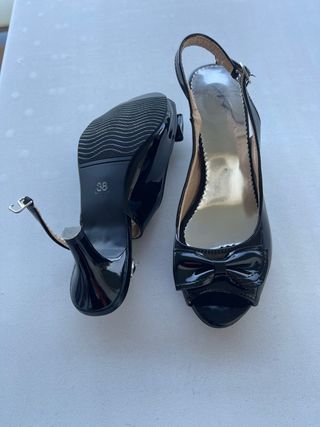 Zapatos de charol