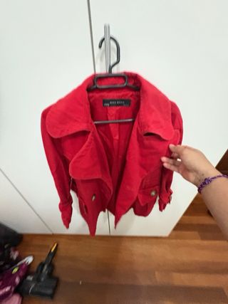 Chaqueta roja Zara Basic