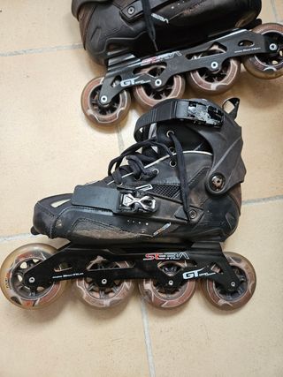 Patines en linea con protecciones y casco