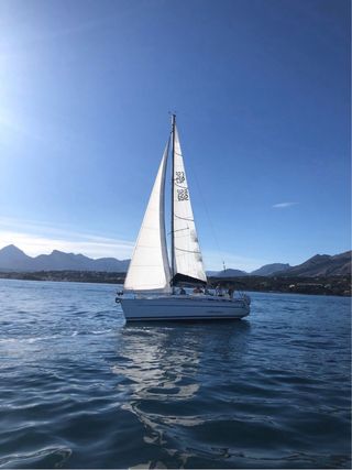 Velero Bavaria 36 - Altea