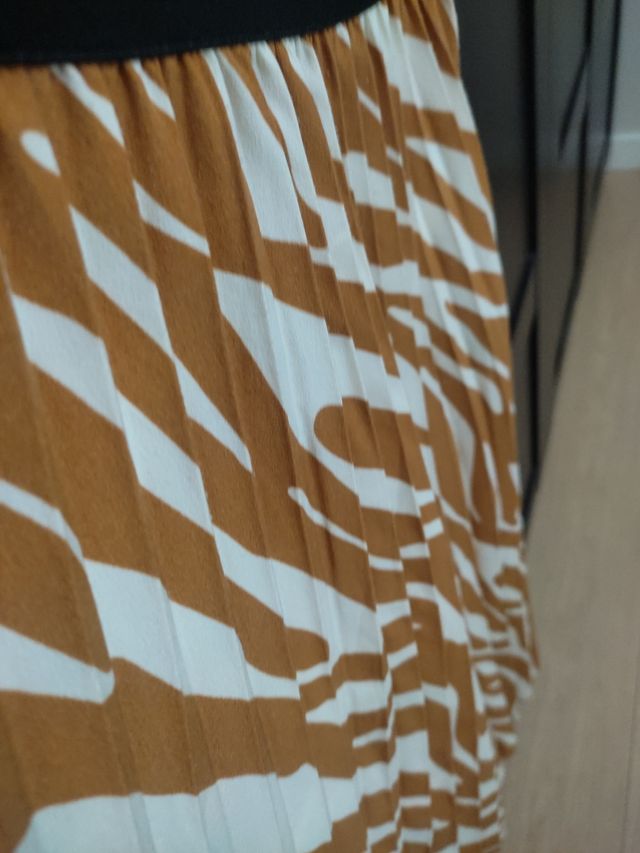Falda plisada cebra marrón-blanco